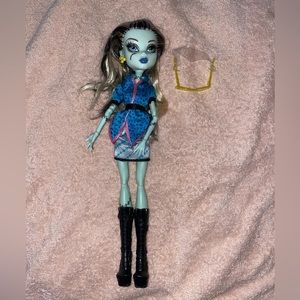 Send me an offer- Frankie Stein Scaris Monster High Doll